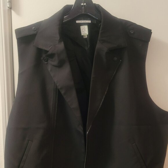 Calvin Clein One ultra slim vest - Picture 1 of 8